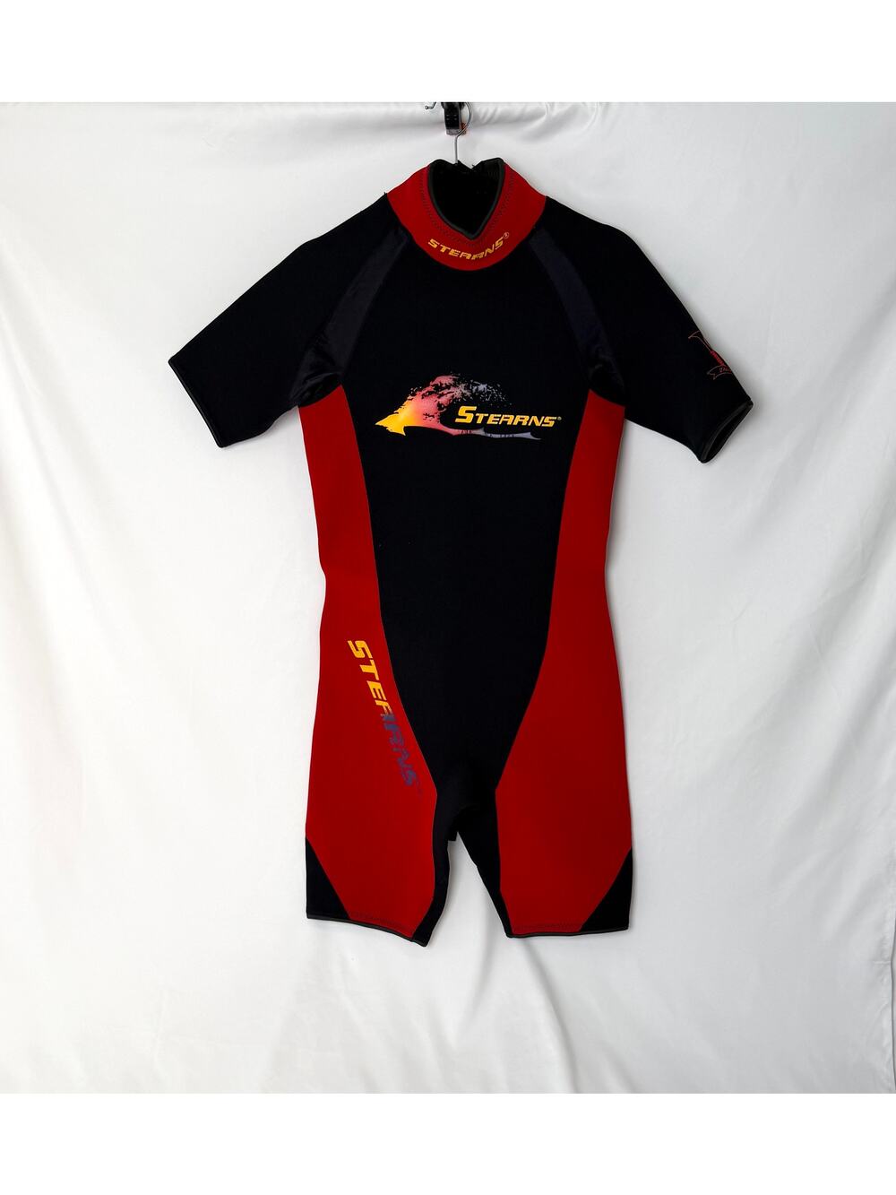 Stearns Shorty Wetsuit Mens Small Black Red Neoprene Surf Dive Swim Suit